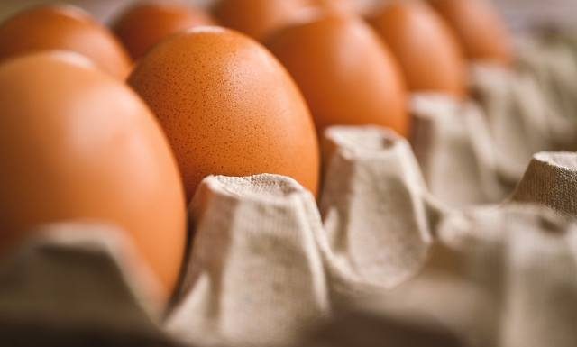 Te osoby nie powinny jeść jajek – mamy listę takich osób. Sprawdź, czy do nich należysz