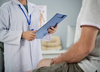 Nocna i świąteczna opieka zdrowotna. Gdzie się zgłosić po pomoc medyczną w nocy, w weekendy i w święta? Sprawdź, gdzie przyjmie lekarz