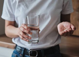 Tabletka „dzień po” nadal na receptę i nie dla dzieci? Komisja Zdrowia głosowała nad przyjęciem ustawy o dostępności antykoncepcji awaryjnej