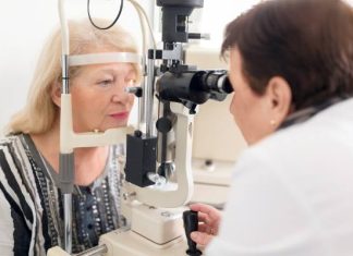 Bezpłatne badania jaskry w 36 miastach Polski. Ruszył Światowy Tydzień Jaskry. Sprawdź, kto i gdzie może za darmo przebadać oczy