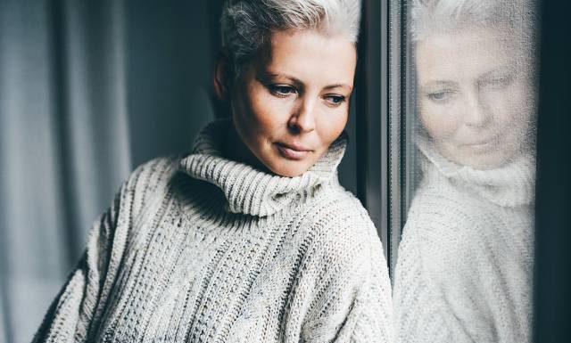 Czy menopauza to tabu? Eksperci: menopauza wciąż jest najbardziej wstydliwym tematem. Chętniej rozmawiamy o seksie, zarobkach i polityce