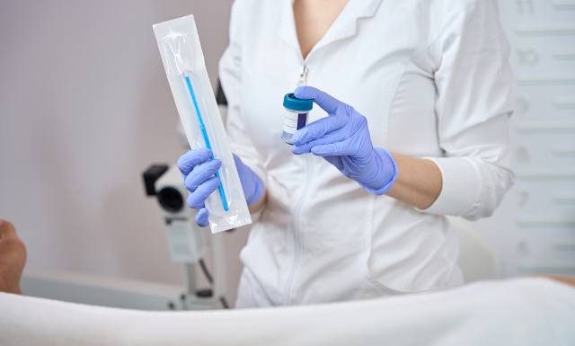 Żadnych charakterystycznych objawów klinicznych. Tak wygląda większość przypadków tego raka, którego wykrywa prosty i bezpłatny test