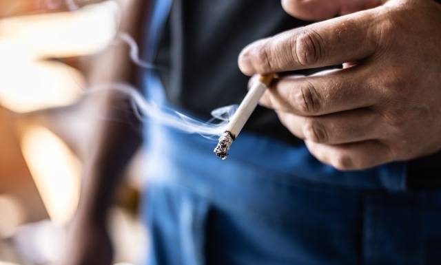 Palenie tytoniu to choroba. Nałóg zabija co drugiego palacza. Toksyczny dym z papierosów uszkadza DNA, prowadzi do rozwoju raka i nie tylko