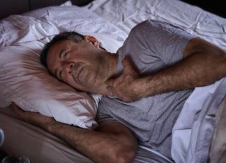 Coraz więcej przypadków krztuśca w Czechach. Jest pierwsza ofiara śmiertelna. Liczba chorych największa od 1963 r. Jakie są objawy krztuśca?