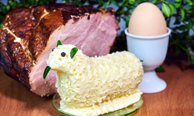 Ile kalorii ma Wielkanoc? Potwierdzam, niektóre świąteczne potrawy są naprawdę ciężkie! Sprawdziłam, ile kalorii mają tradycyjne dania