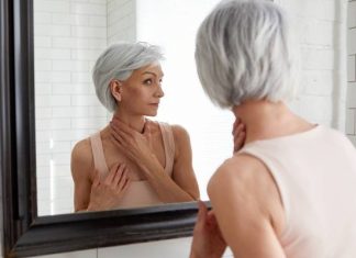 To podstępna choroba. Gdy pojawia się ból może być już za późno. Spójrz w lustro, a zobaczysz ją na twarzy. Takie objawy dają chore nerki