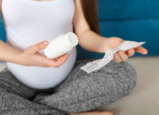 Bierzesz kwas foliowy? Sprawdź, nowe zalecenia i zwiększ dawkę tego składnika. Zobacz też, czy przyjmujesz odpowiednią formę suplementu