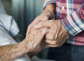 Wyrywamy śmierci każdy dzień życia – mówi specjalista medycyny paliatywnej. Umieranie to ważny etap rozwoju człowieka. Zobacz wywiad