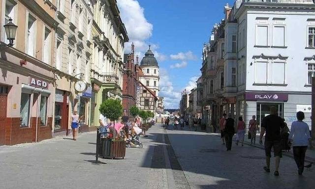 Opłaty za sanatorium NFZ 2024. Tyle zapłacisz za pobyt w pokoju jednoosobowym, dwuosobowym i wieloosobowym. Sprawdź wyliczenia!