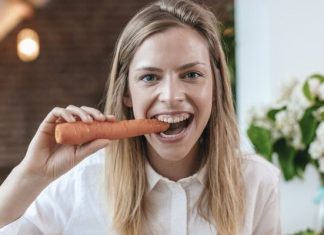 5 powodów, dla których warto codziennie jeść marchewkę. Co się dzieje z twoim organizmem, kiedy jesz to warzywo? Zyskują serce i oczy