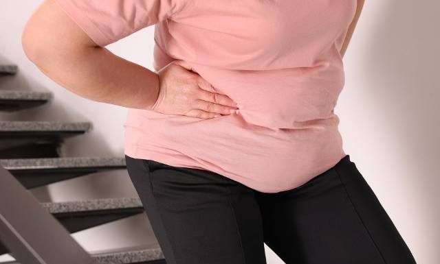 Hepatolog ostrzega. To produkty niszczą wątrobę! Zobacz, co specjalista poleca na regenerację wątroby