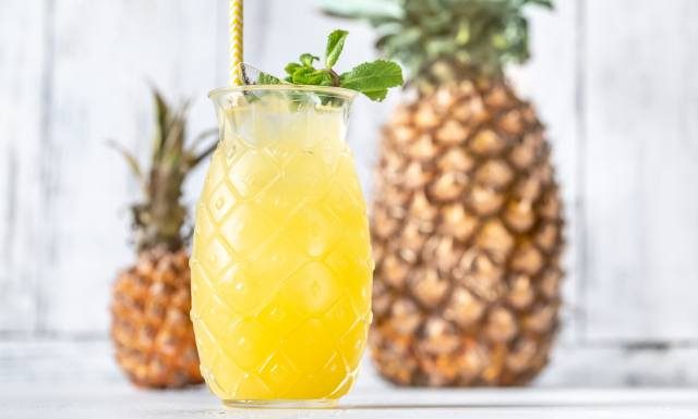 Ten egzotyczny napój odchudza i odmładza. Swoje cenne właściwości zawdzięcza wyjątkowemu składnikowi. Sięgnij po „króla owoców”