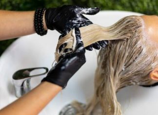 Niewydolność nerek od kosmetyków do włosów. Ten składnik wywołuje kamicę i powinien być zakazany. Jest nawet w szamponach