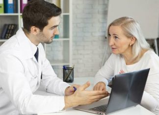 Lekarz lub pielęgniarka źle cię potraktowali? Zgłoś to do Rzecznika Praw Pacjenta. Jak złożyć skargę i jakie prawa ci przysługują?