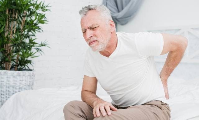 Ból nóg czy ból pleców daje ci się we znaki? Maść przeciwbólowa może nie zadziałać. Sprawdź, co oznacza ból mięśni i wylecz jego przyczynę