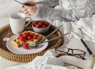 Co Polacy najbardziej lubią jeść na śniadanie? Liderka jest jedna. Sięga po nią aż 80 proc. badanych!