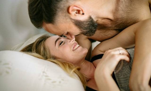 Seks to nie tabu! Jak kochają się Polacy? Wolimy inną pozycję niż „misjonarz”