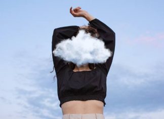 O czym mówią nasze sny? Eksperci wyjaśniają znaczenie i pochodzenie najpopularniejszych sennych marzeń o zębach i seksie