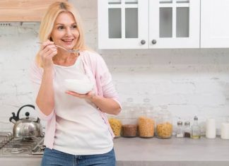 Tycie z powietrza, „mgła mózgowa”, rozdrażnienie, uderzenia gorąca? Nie pauzuj po 50. Wypróbuj sposoby na menopauzę