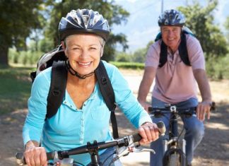 Wsiądź na rower, a schudniesz i będziesz żyć dłużej. Pozytywne efekty już po godzinie. Oto 9 korzyści zdrowotnych z jazdy na rowerze