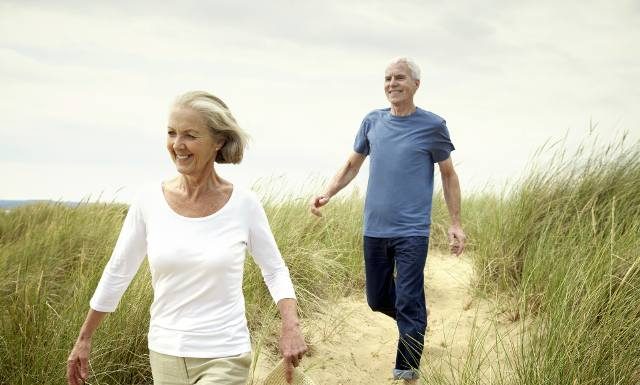 Wystarczy mniej niż 30 minut dziennie. Eksperci mówią, ile ruchu potrzebują emeryci, by uniknąć urazów. Ile powinien chodzić senior?