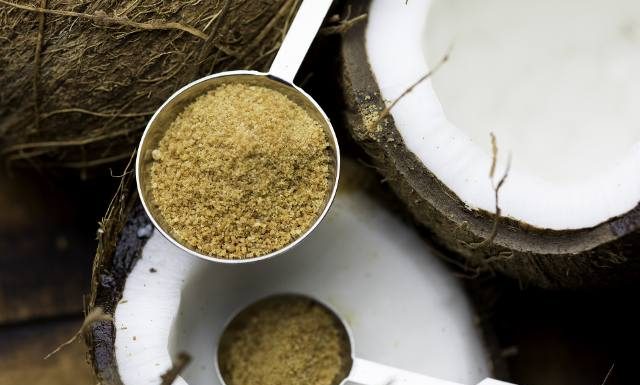 Użyłam cukru kokosowego zamiast zwykłego. Ten słodzik miał mieć niski indeks glikemiczny. Zrobiłam śledztwo i oto, co odkryłam