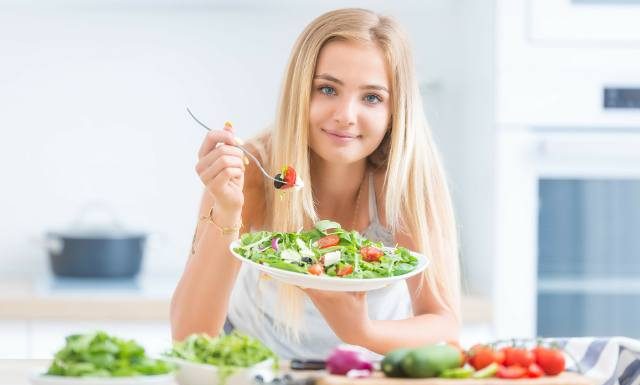 Dieta Roku to same korzyści z odchudzaniem włącznie! W 2024 r. zwycięzcą rankingu 30 planów żywienia zostało naprawdę smaczne menu