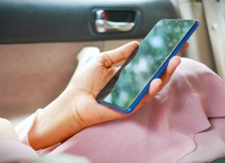 Smartfon pomoże w popularnej przypadłości, która dokucza wielu osobom. Tobie też się przyda podczas podróży? Sprawdź
