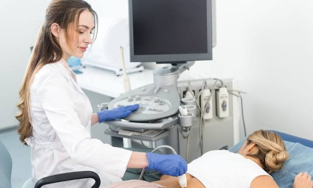 Jakie są pierwsze objawy raka nerki? Osłabienie, chudnięcie i brak apetytu to czerwone flagi przy nowotworze nerki