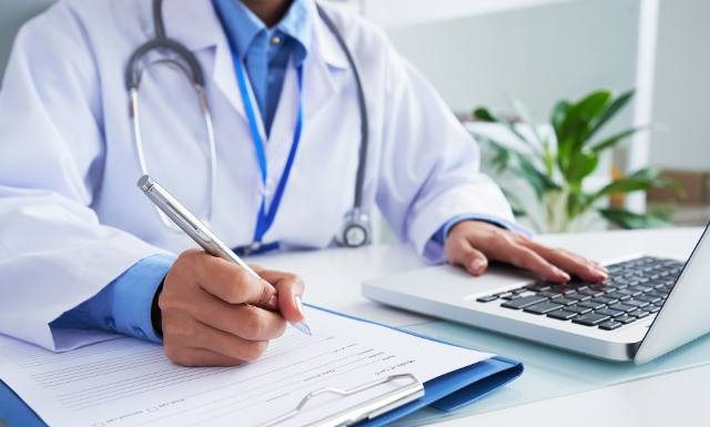 Rewolucja w zapisach do lekarza. Rusza e-rejestracja. Do specjalisty i na badania na NFZ zapiszesz się przez internet