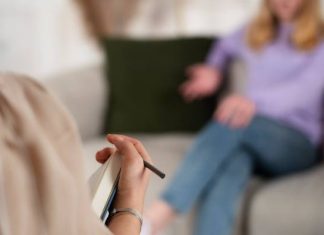 Nie ma rejestru, nie można złożyć skargi. Czy twój psycholog faktycznie nim jest? Ekspertka odpowiada