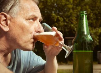 Pijak czy alkoholik? To nie to samo, wyjaśnia psychoterapeutka uzależnień, jednak odpowiedź na pytanie da prosty test