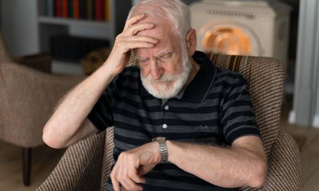 Stres, zmęczenie albo… demencja. Sprawdź 10 głównych objawów choroby Alzheimera, które rozwijają się jako pierwsze
