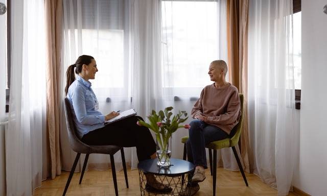 Potrzebujesz konsultacji psychoonkologa? Tu skorzystasz z niej za darmo