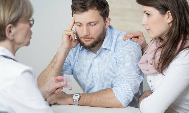Badanie na niepłodność bez analizy nasienia. Nowa metoda wykorzystuje badania krwi i sztuczną inteligencję. Tak działa