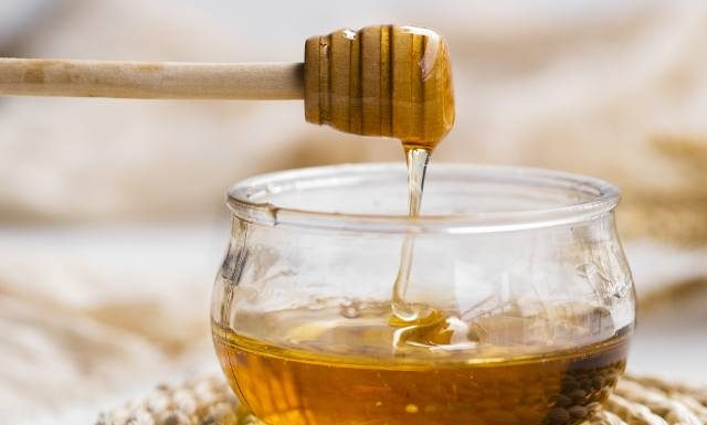 QUIZ: co wiesz o miodzie? Sprawdź swoją wiedzę