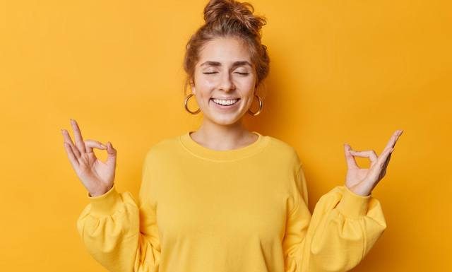 Lepsze zdrowie, radzenie sobie ze stresem i dobre relacje z innymi. Ekspertki mówią, dlaczego warto być optymistą