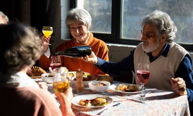 Skończyłeś 60 lat? Powinieneś unikać tego produktu. Nawet niewielka ilość może ci zaszkodzić