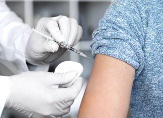 Szczepionka przeciwko HPV to szczepionka przeciwko rakowi. Chroni nie tylko przed wirusem. Zaszczep za darmo swoje dziecko