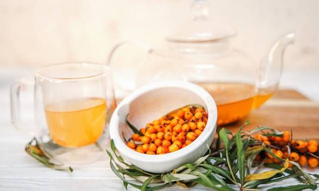 Nazywają go rosyjskim ananasem. Rokitnik jest od niego zdrowszy. Zobacz, jak bogaty odżywczo jest ten owoc i poznaj jego właściwości