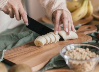 Kto nie powinien jeść bananów? Mogą zaszkodzić nie tylko osobom z alergią. Sprawdź, kiedy nie można jeść bananów