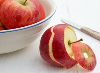 Schudnij na jabłkach. Taką owocową dietę może stosować przez 1, 3 lub 5 dni. Zobacz pełny jadłospis i efekty! To także korzyści zdrowotne