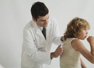 Rekordowo dużo chorych na RSV i krztusiec. Takich liczb dawno nie było