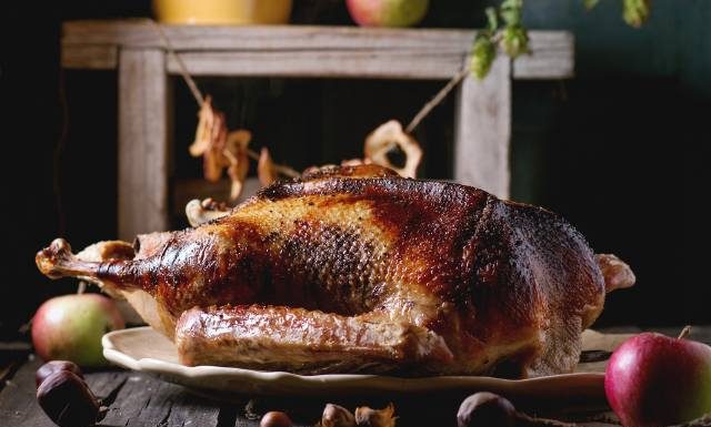 Czy gęsina jest zdrowa? Poznaj właściwości odżywcze i zdrowotne mięsa z gęsi. Dlaczego warto jeść gęsinę?