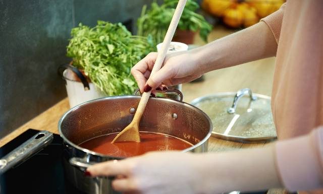 Najlepsza dieta na zimne dni. Trać kilogramy, jedząc do syta! Zobacz jadłospis i zasady najlepszej wersji diety wolumetrycznej