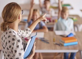 Nowy, obowiązkowy przedmiot w szkołach. Edukacja zdrowotna ma być „oparta na wiedzy, a nie na przesądach i zabobonach”