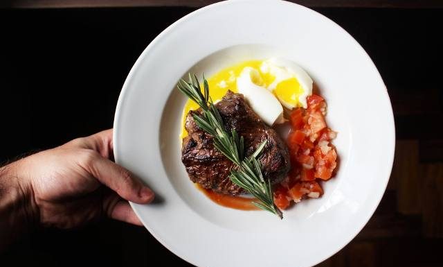 Dieta paleo: zasady, efekty, jadłospis i przepisy. Ile można schudnąć na diecie paleolitycznej?