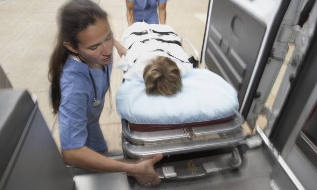 Nietypowe przypadki medyczne. Neurochirurdzy WUM ratują głowy dwóch chłopców. „Dziecko łatwo może stracić głowę”