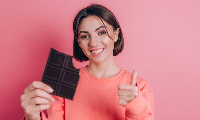 Czekolada jako recepta na cukrzycę? Może chronić przed rozwojem choroby, ale nie każda. Zobacz, którą wybrać, aby nie tyć i nie chorować