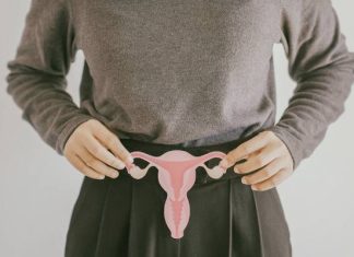 Nie tylko bóle brzucha. Pierwsze objawy raka szyjki macicy są bardzo dyskretne. Co powinno cię zaniepokoić? Obserwuj cykl miesiączkowy